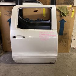 Rear door GMC Sierra