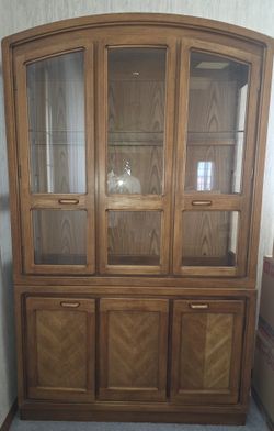 Classic Dinnerware Shelving Furniture 