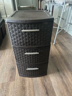 3Drawer Dreser