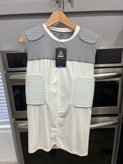 He pad body shirt