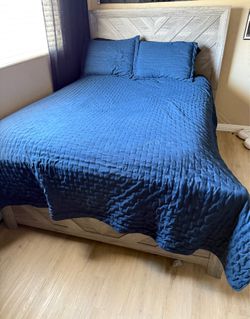 Queen size bed frame