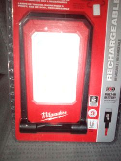 Rechargeable 500L Low-Profile Magnetic Task Light