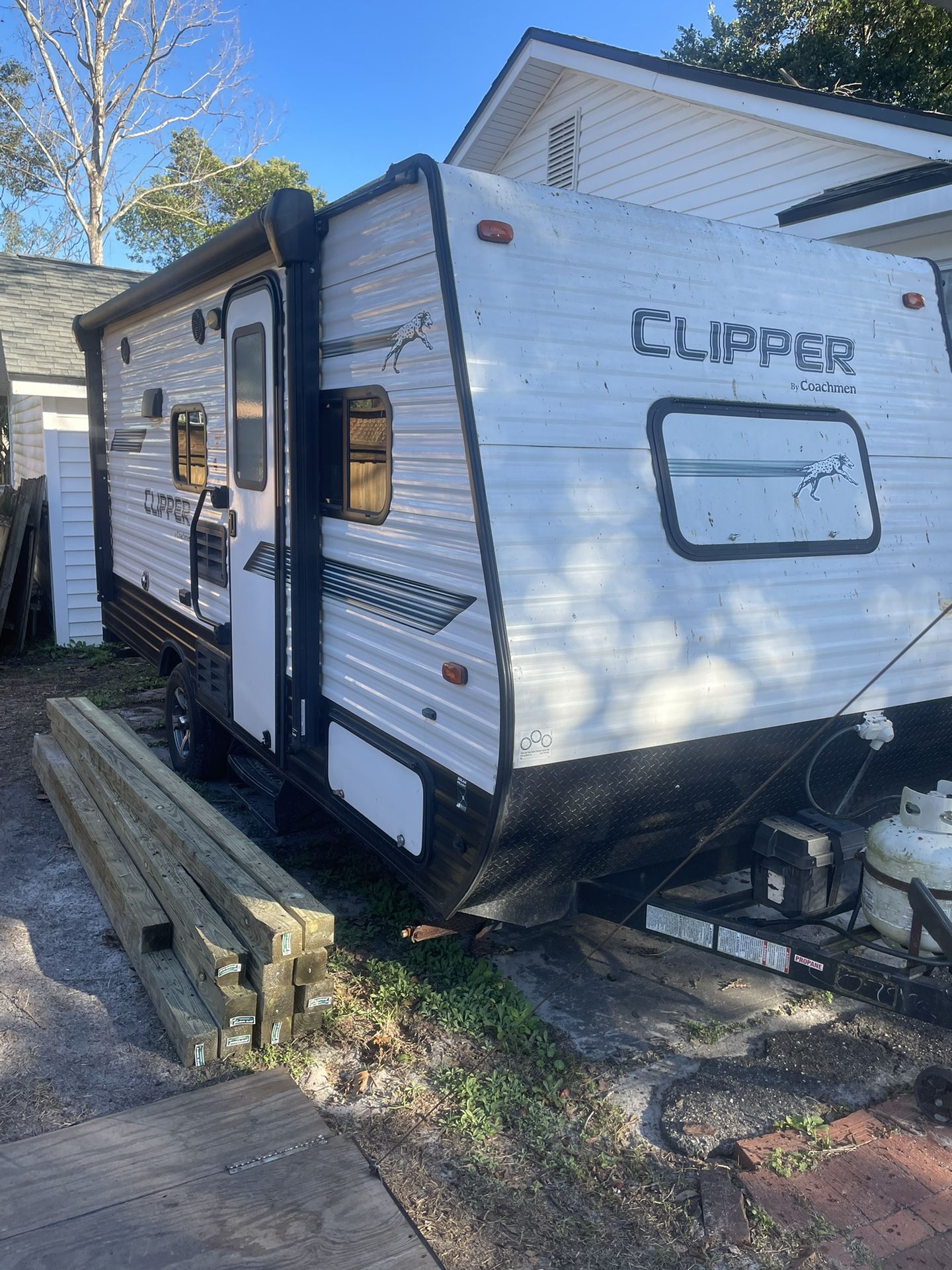 No Title 2018 Clipper 17HB