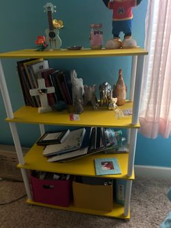 bookshelf