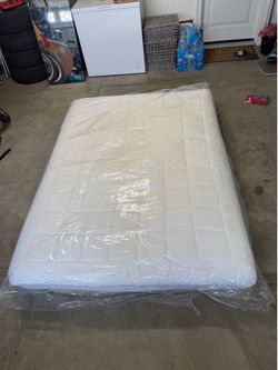 Bed Mattress Queen Size