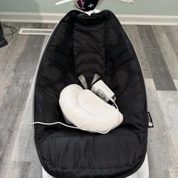 4moms mamaRoo Swing