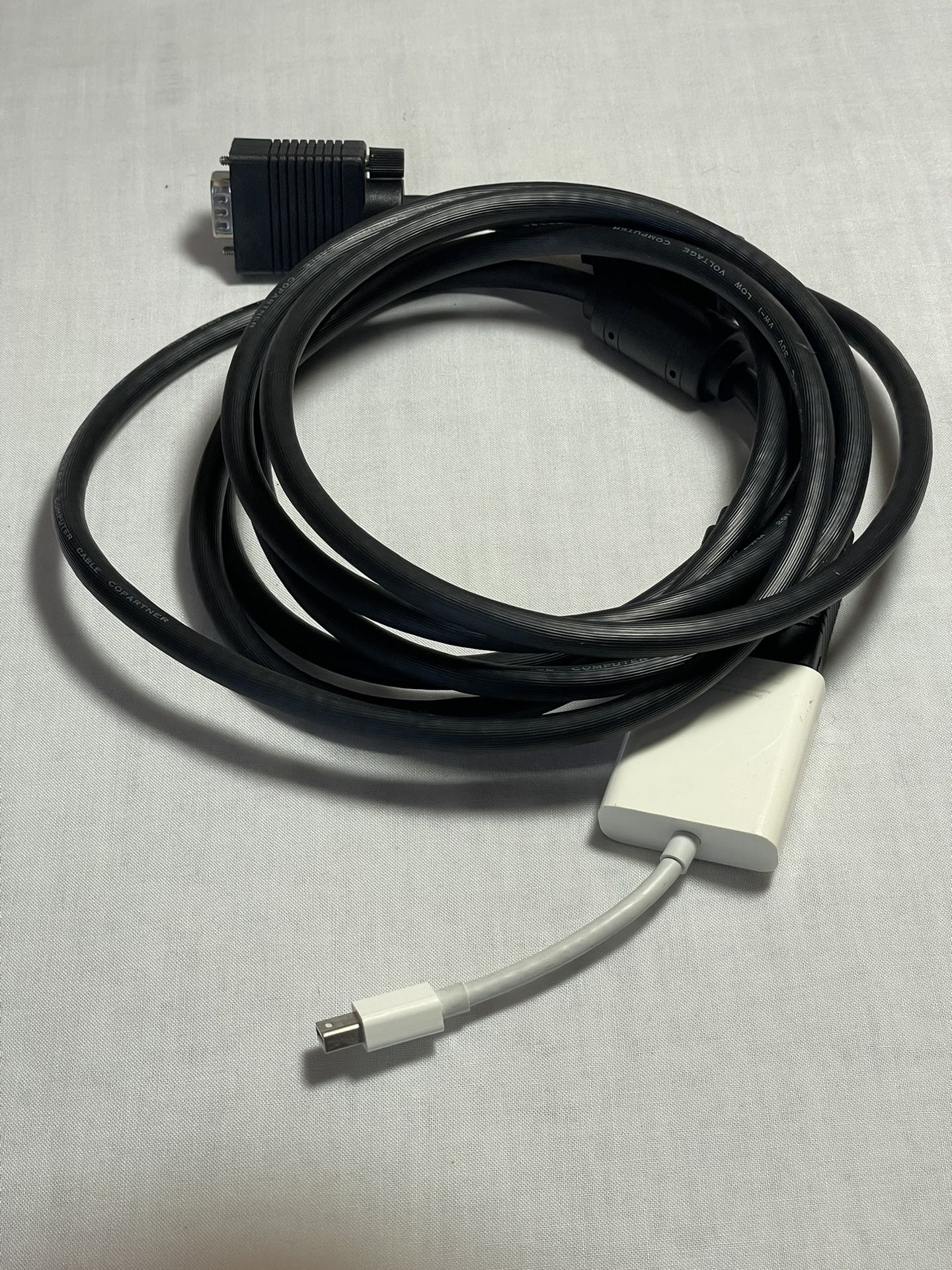 SVGA Cable With Genuine Apple SVGA To Thunderbolt Mini Display
