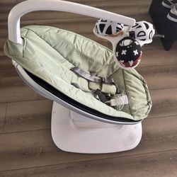 Mamaroo Baby Swing