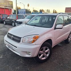 2004 Toyota RAV4