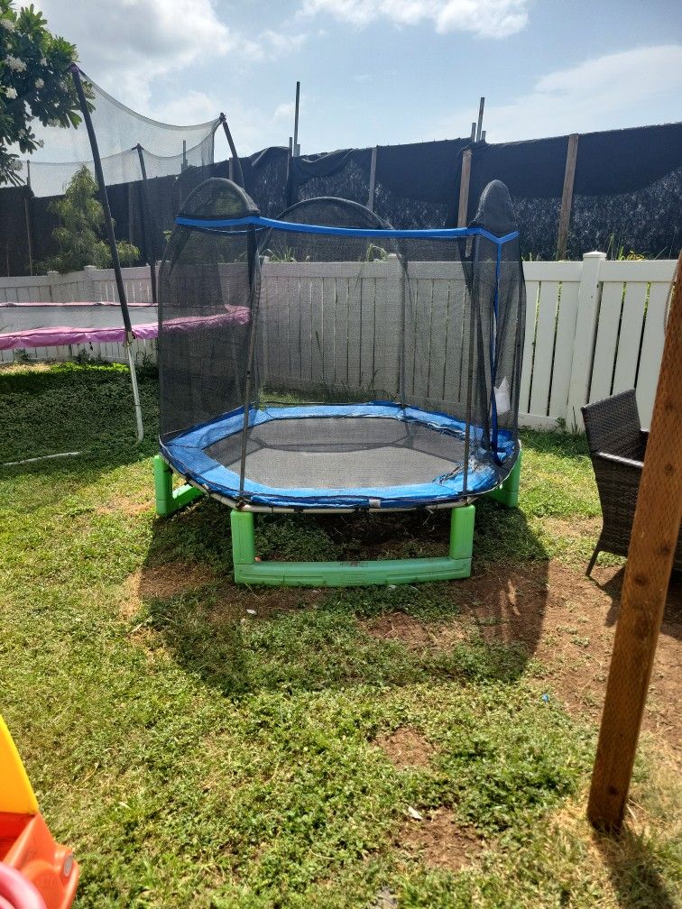 Free Trampoline
