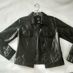 Black Gap Leather Jacket $25.00 or best offer.