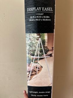 Sturdy, Durable, Lightweight Wooden Display Easel