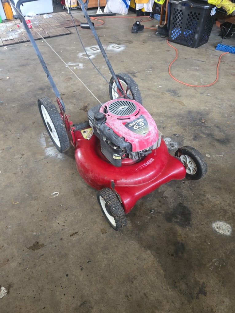 Craftsman Gas Push Lawn Mower