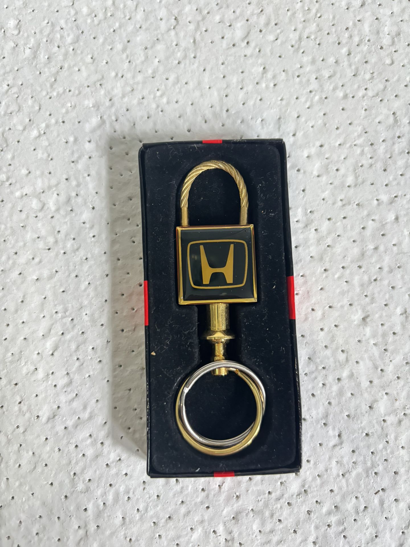 Honda key Chain 1997 Gold