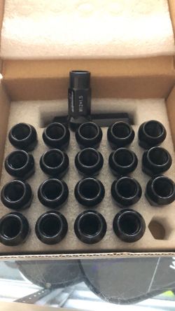 brand new GAsupply 20 piece 12x1.50 black color extended design steel lugnut set (no locks) for Honda, acura, lexus, toyota, Mazda, & Mitsubishi