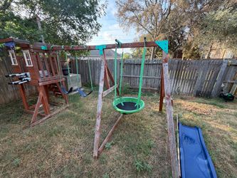 Wooden Backyard Swing Set with Saucer Swing