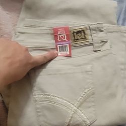 L.e.i. (which stands for Life Energy Intelligence). Pants/jeans, likely a "Sophia Hipster Flare" or similar style based on visual search results for s