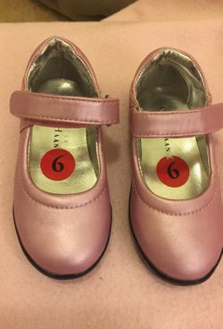 Toddlers' Cole Haan Metallic Pink Shoes- Size 6!
