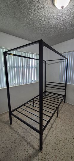 Zinus Patricia Black Metal Canopy Platform Bed Frame.