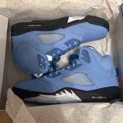 Air Jordan Retro 5 SE UNC