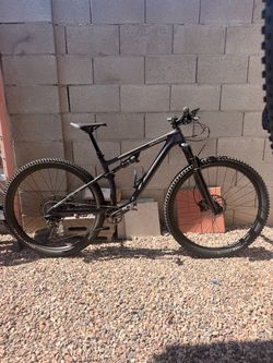 2023 Specialized Epic EVO Medium