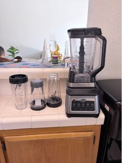 Ninja Auto IQ Kitchen System Blender