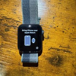 Apple Watch SE (2023) 41mm Black (Cellular)