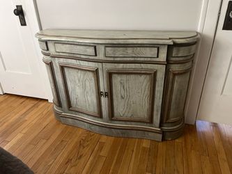 Drexel Rapport Bowfront Console