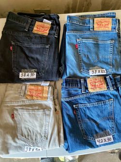 Men’s Levi jeans and wrangler jeans