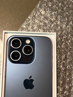 iPhone 15 PRO 256GB UNLOCKED