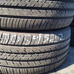 Vendo 2 Llantas Usadas 305 45 22