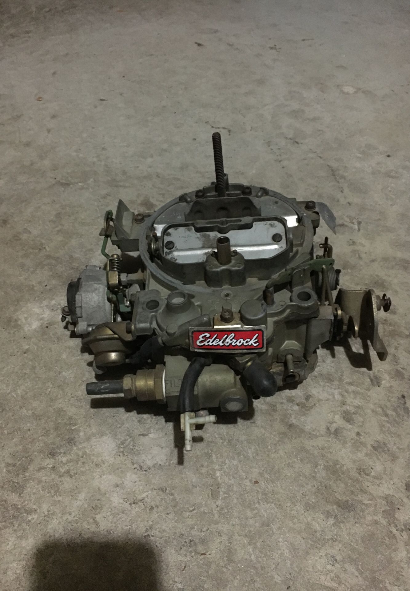 Edelbrock 1904 Quadra jet carburetor