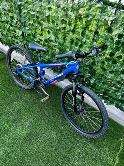 NOVARA TRACTOR YOUTH MOUNTAIN BIKE 24” Wheels