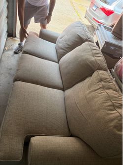Couch set