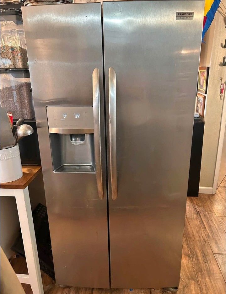 RELIABLE FRIGIDAIRE GALLERY FRIDGE FOR SALE