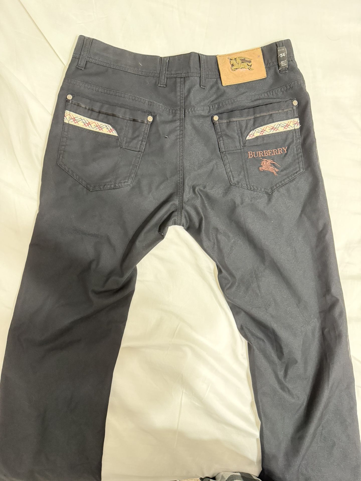 Burberry Chinos Pants