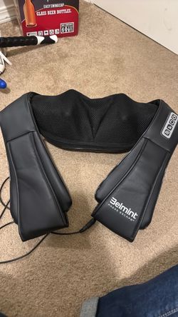 Electric shoulder massager