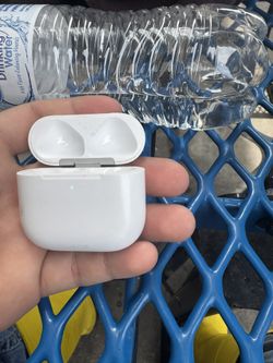 AirPods Gen 4