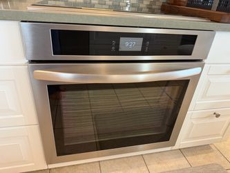 Frigidaire 30" Single Electric Wall Oven