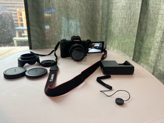 Canon EOS M50 Mark II Mirrorless Camera Bundle