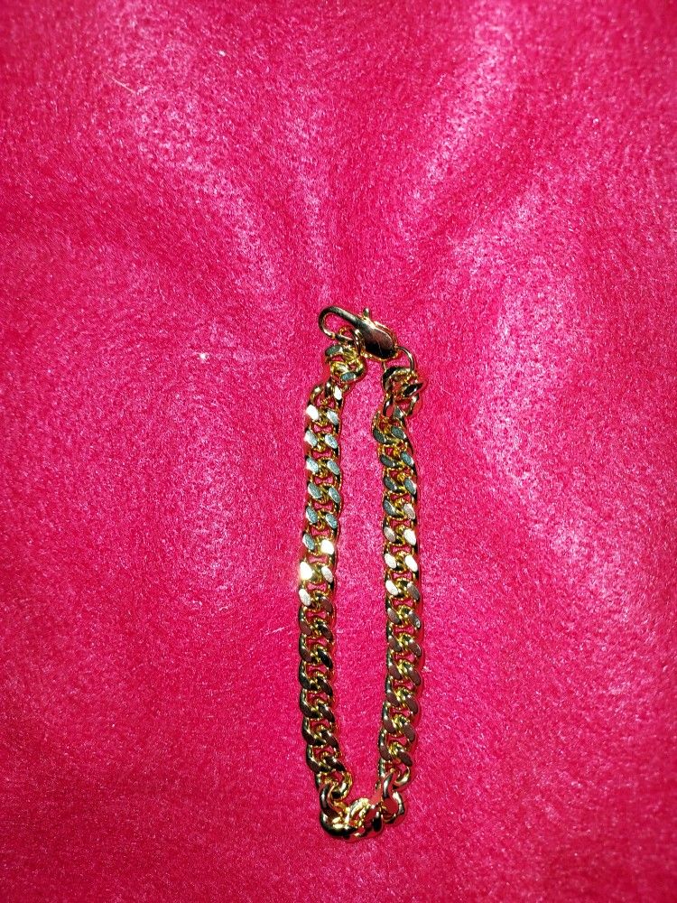 Curb Bracelet