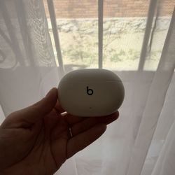 Beats Studio Buds