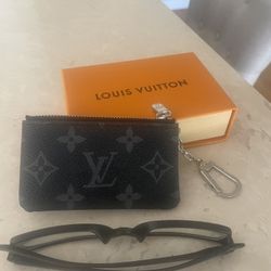 NEW LOUIS VUITTON KEY POUCH BROWN 