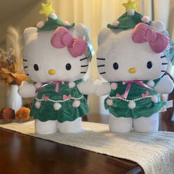 Hello Kitty Christmas Greeter