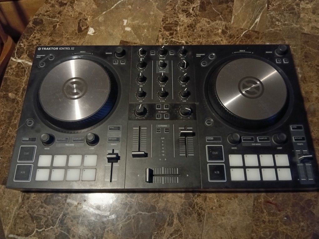 Traktor Kontrol S2 MKlll 