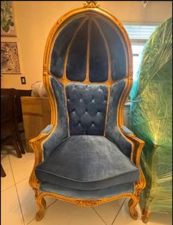 Blue Suede Porter Chair