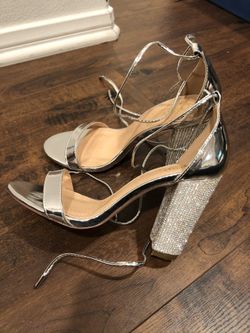 Beautiful dress shoes 8.5