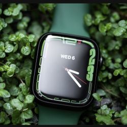 Apple Watch 7 Series 45 Mm Never Worn