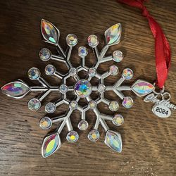 Snow flake Christmas ornament
