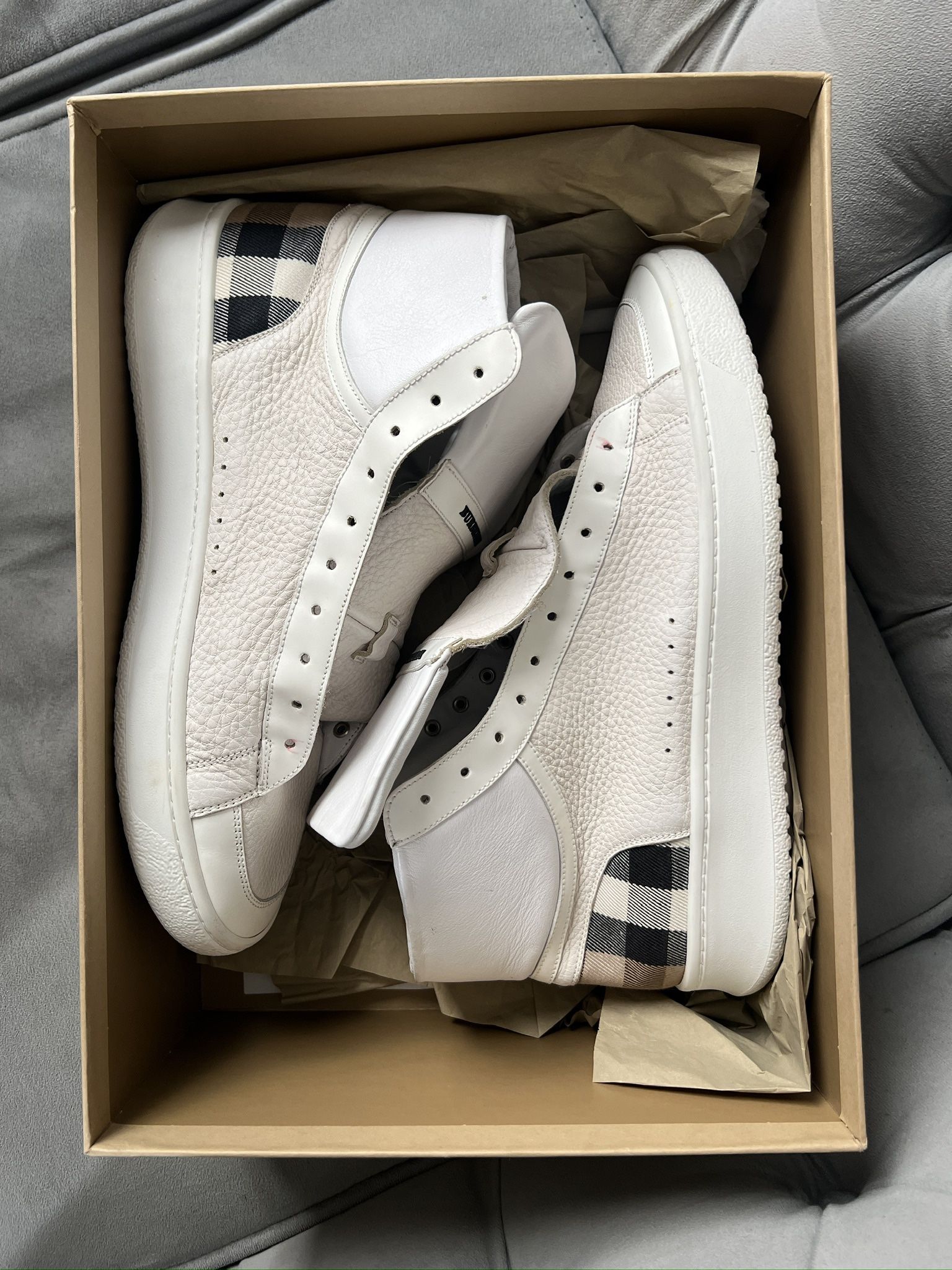 Burberry hi tops Limited edition Size 10 Us